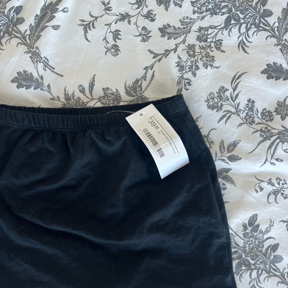 Mini skirt - Picture 2 of 3